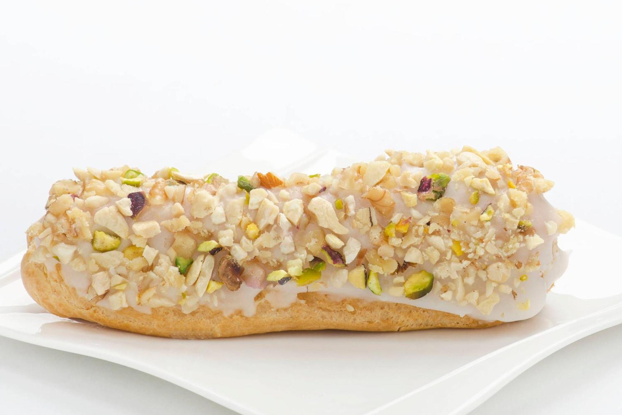 Le Meridien Al-Khobar Eksteriør bilde A traditional Italian pastry